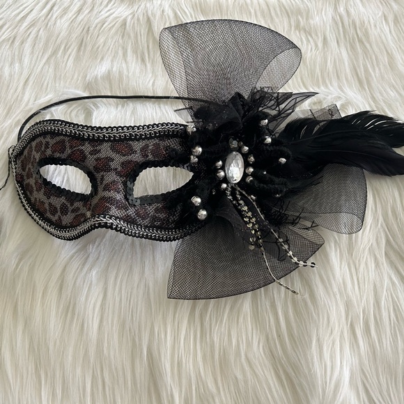 Pier 1 Imports Masquerade Mark with jewels and feathers - Picture 1 of 7